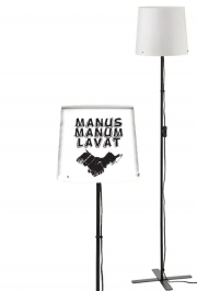 Lampadaire Manus manum lavat